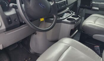 2012 Ford E450 Tiffany Limo bus 20 PAX full